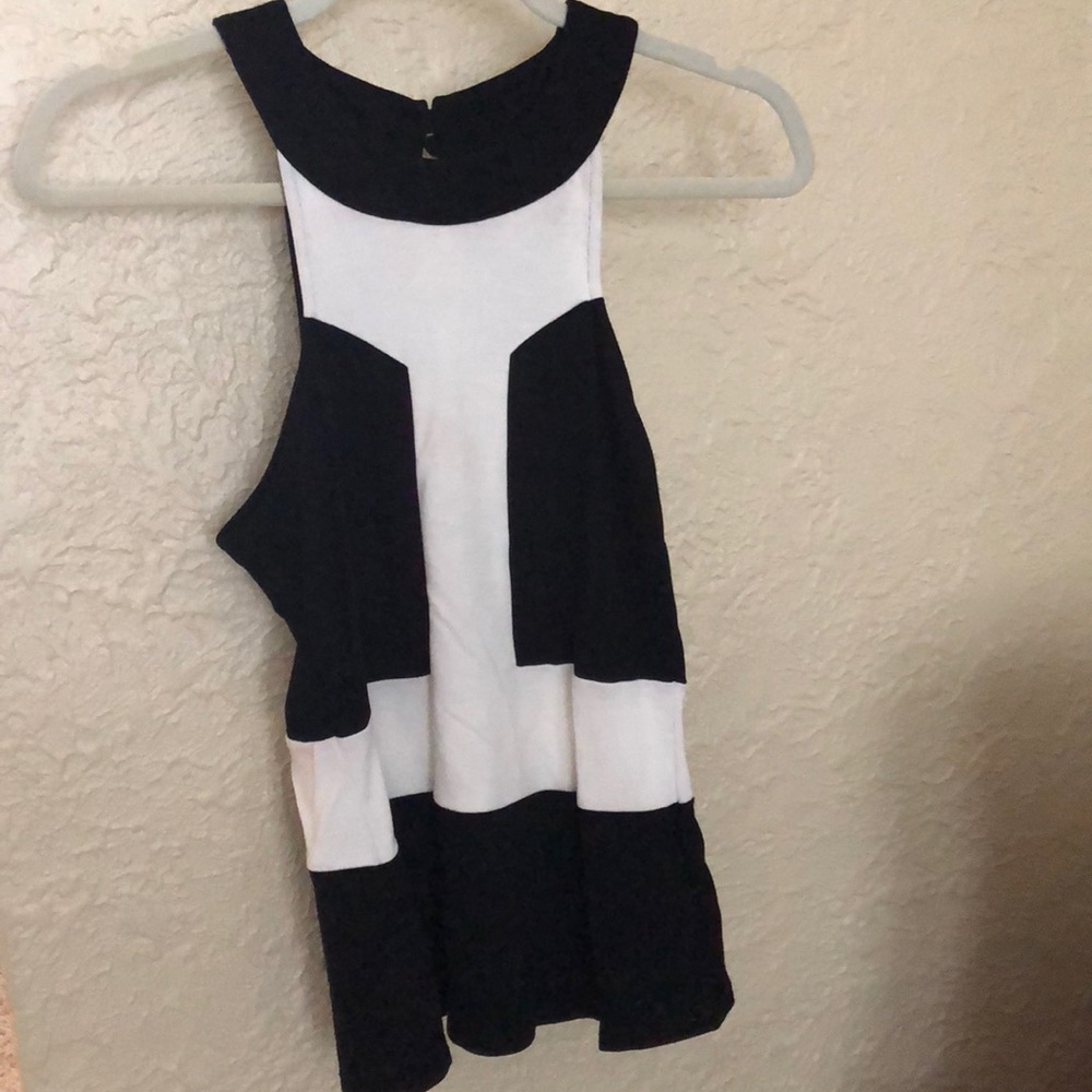 Venus Black and White color block top